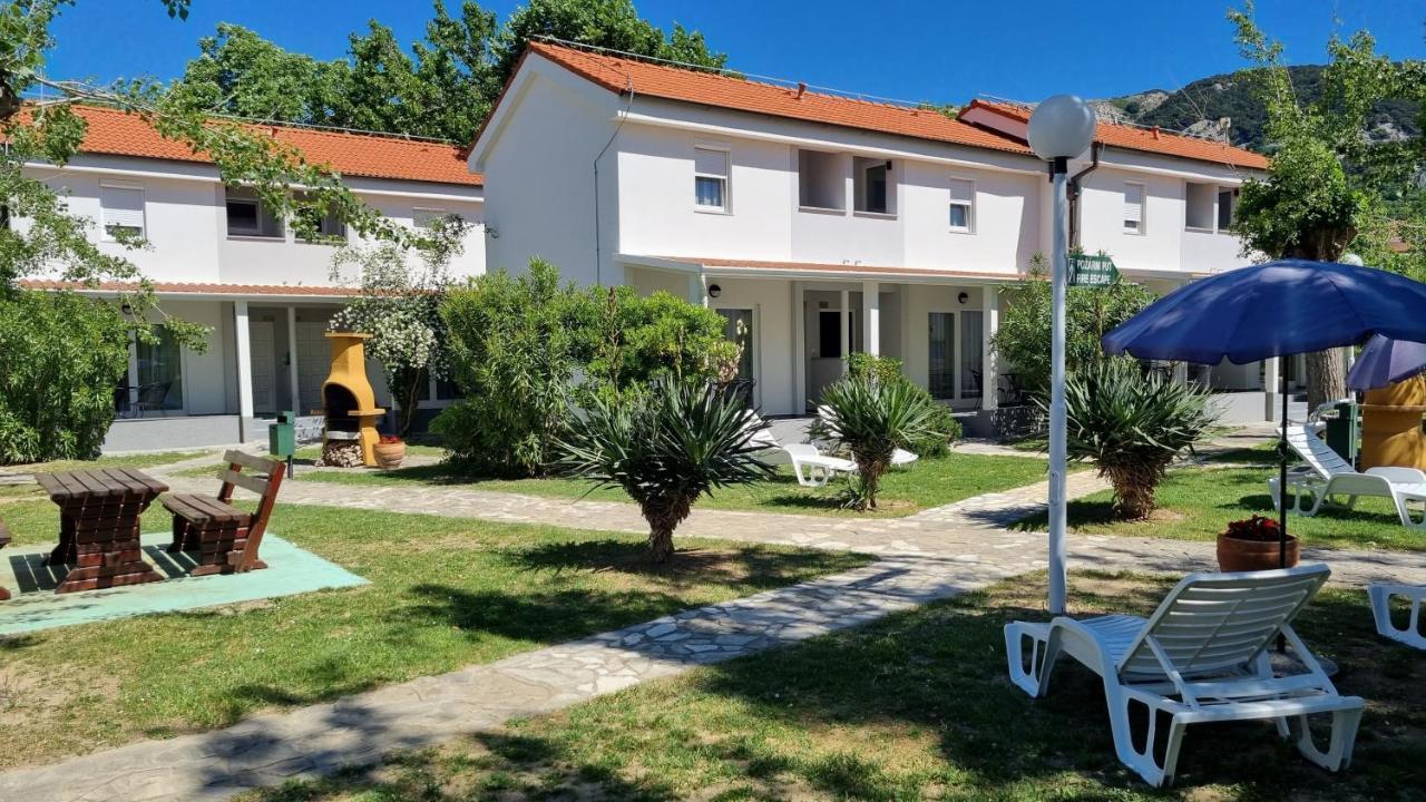 Villas Corinthia Башка Екстер'єр фото