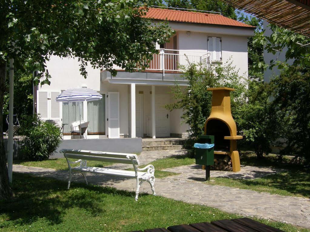 Villas Corinthia Башка Екстер'єр фото